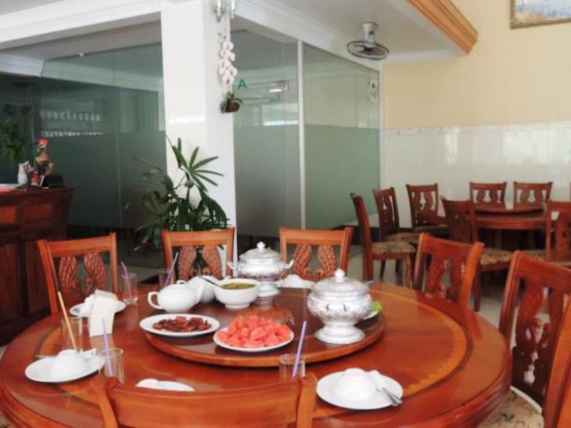 Reaksmey Battambang Hotel Exterior photo