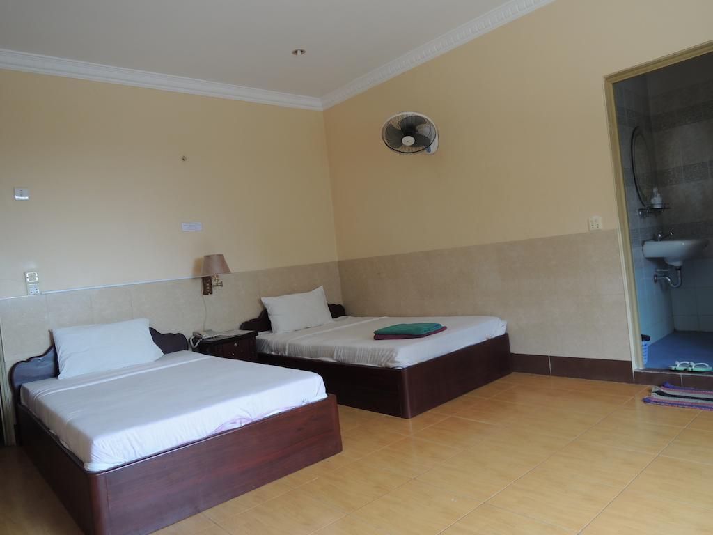 Reaksmey Battambang Hotel Room photo
